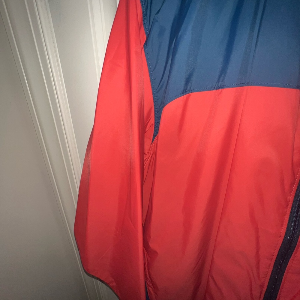 Columbia men’s wind breaker size L like new 
Coral-reddish color with navy blue - Picture 10 of 11